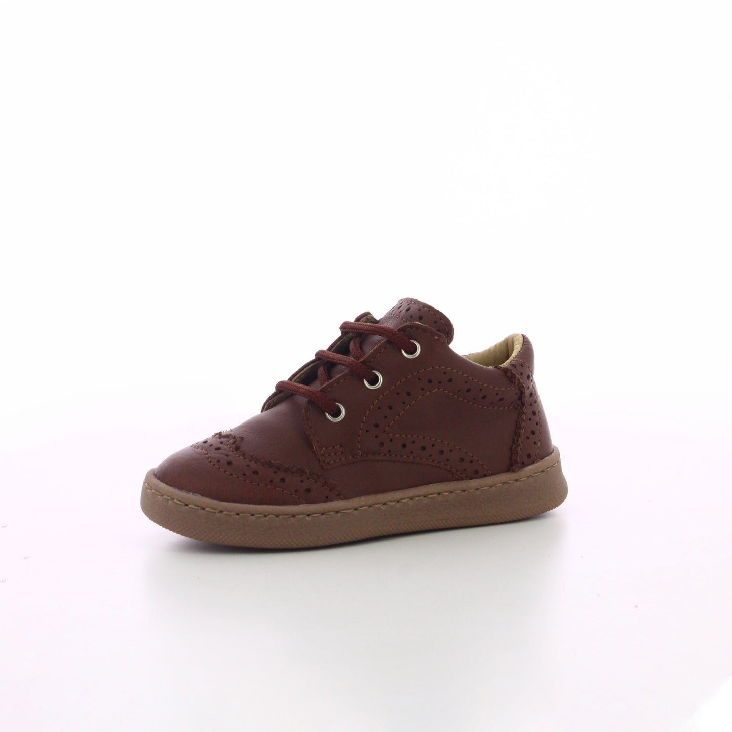 BASKET CUIR CHOCOLAT BEBE A LACETS