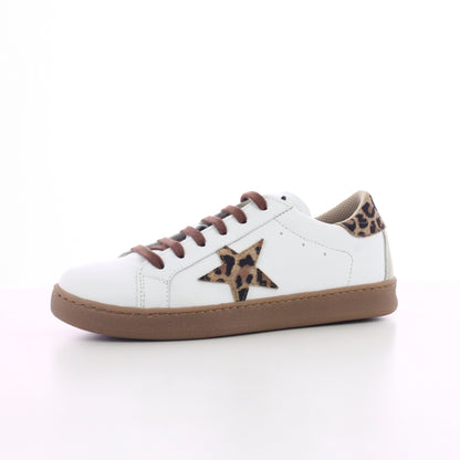 BASKET CUIR LEOPARD BLANC ET BEIGE  A LACETS ADOS / FEMME