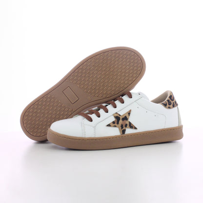 BASKET CUIR LEOPARD BLANC ET BEIGE  A LACETS ADOS / FEMME