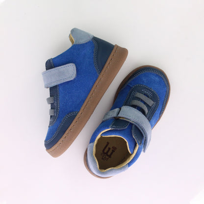 BASKET BLEU CUIR A SCRATCHE ET LACETS BEBE GARCON