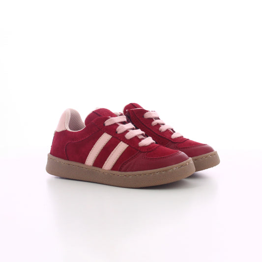 BASKET EN DAIM ET CUIR ROUGE CERISE A LACETS ENFANT