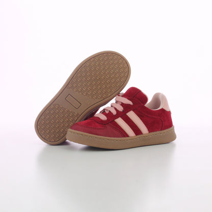 BASKET EN DAIM ET CUIR ROUGE CERISE A LACETS ENFANT